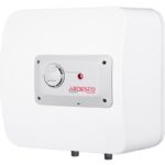 Водонагреватель ARDESTO EWH-10 над мойкой